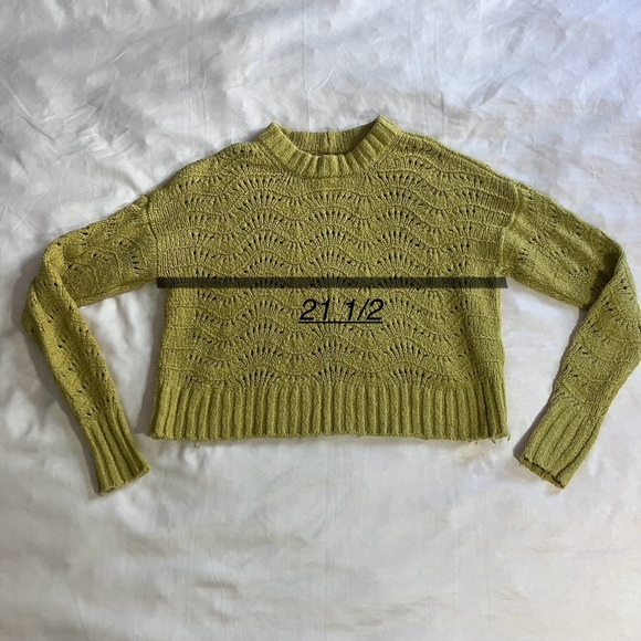 American Eagle Cropped Knit Sweater - Picture 6 of 9